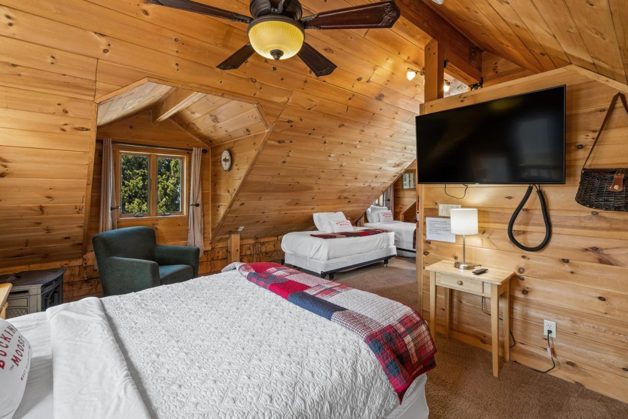 Hotel The Bucking Moose West Yellowstone Exterior foto