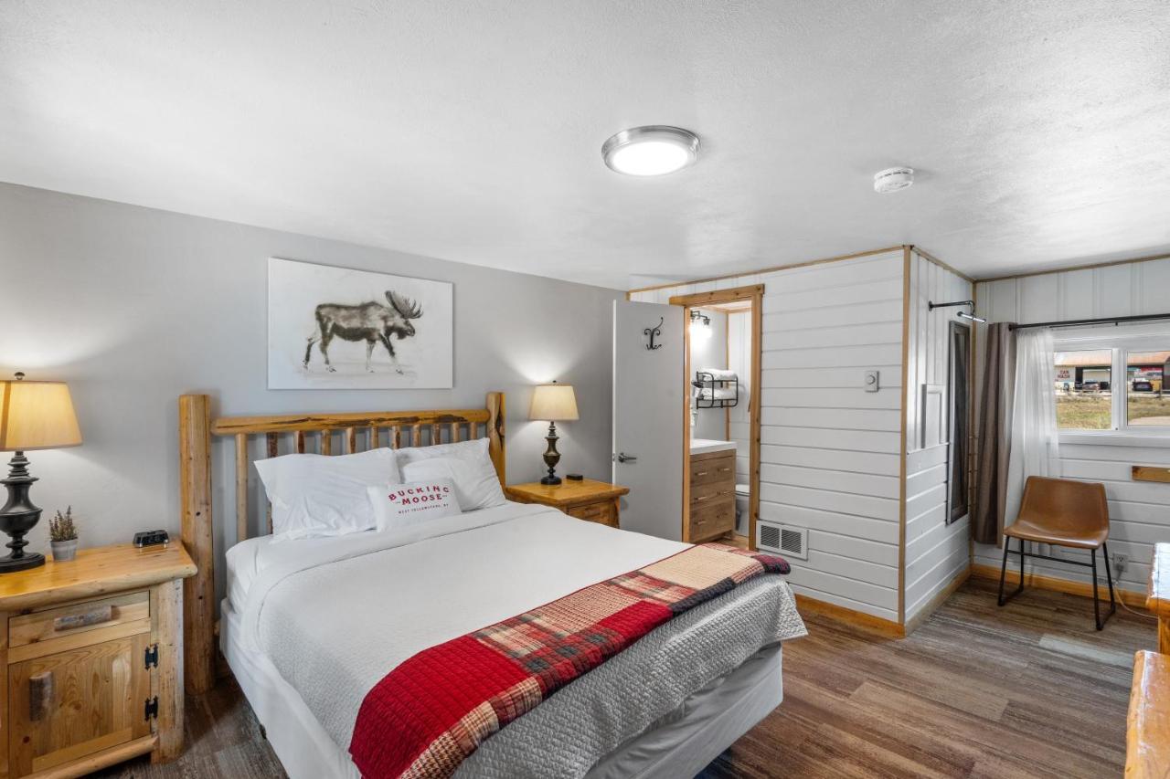Hotel The Bucking Moose West Yellowstone Exterior foto